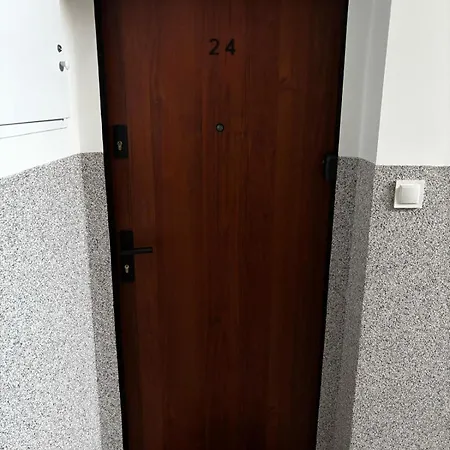 Slowackiego Blisko Pkp I Centrum *